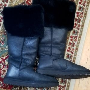 UGG Pre-owned Black classic tall boots, sz 11